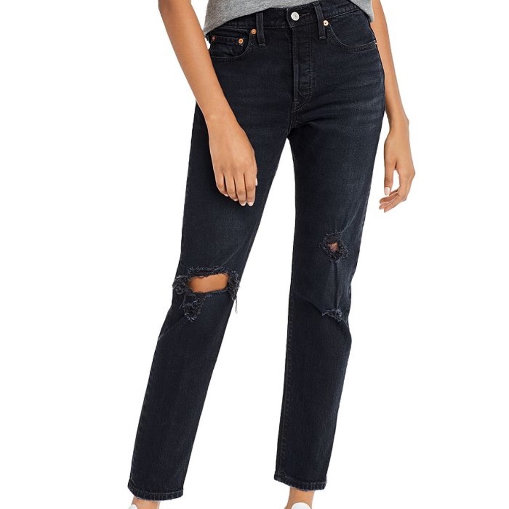 NWT - Women's Levi 501 Jeans - Black Size 29